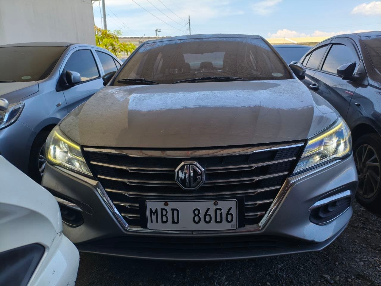 Car gallery image