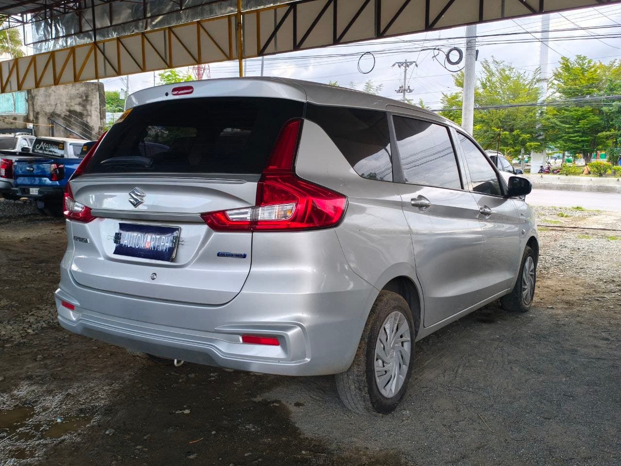 Car gallery image
