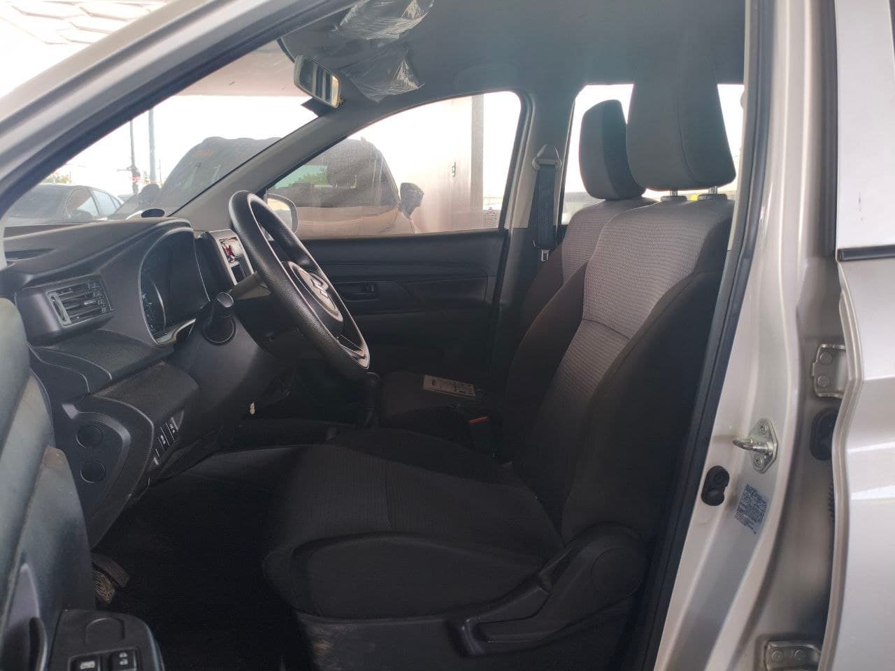 Car gallery image