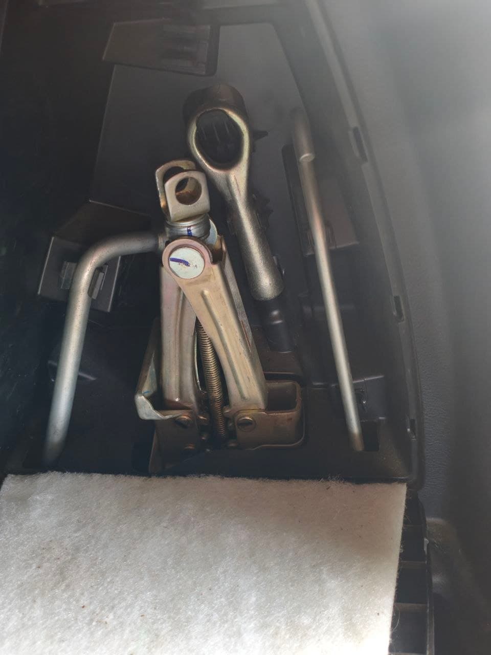 Car gallery image