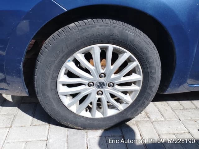 Car gallery image