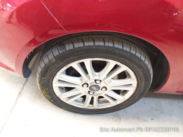 Car gallery image