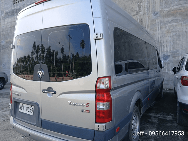 Car gallery image
