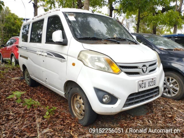 Car gallery image