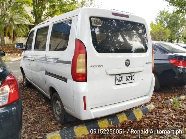 Car gallery image