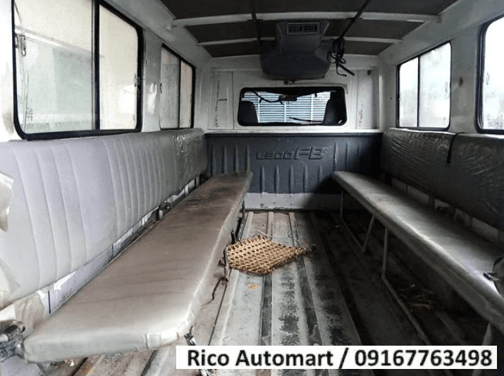 Car gallery image