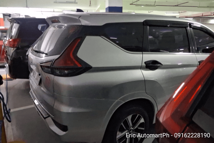 Car gallery image