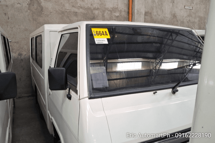 2025 Mitsubishi L300 FB Exceed 2.2