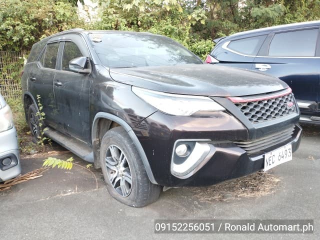 Car gallery image