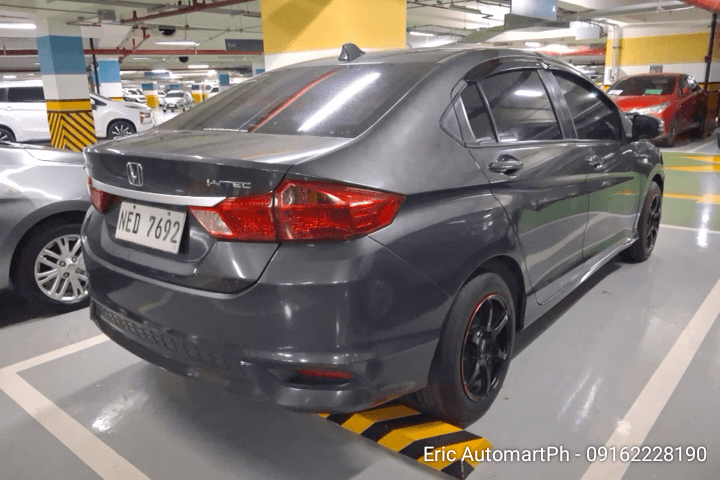 Car gallery image