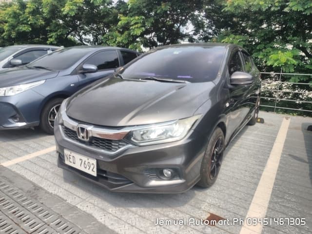 Car gallery image