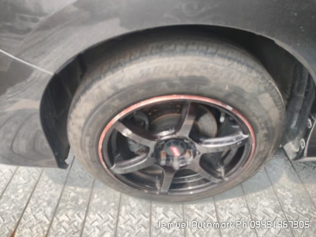 Car gallery image