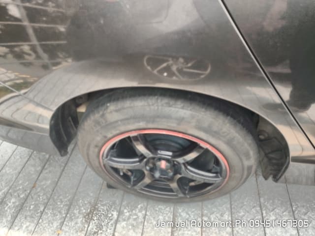 Car gallery image