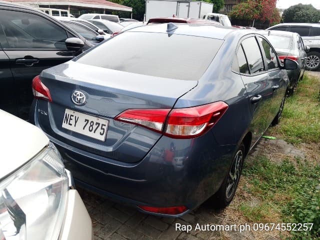 Car gallery image