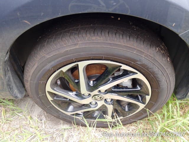 Car gallery image
