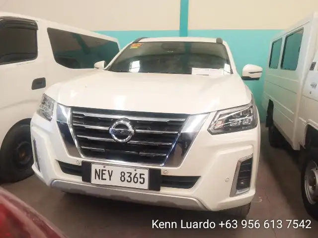 Car gallery image