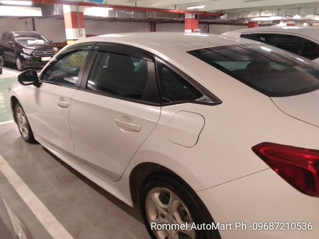 Car gallery image