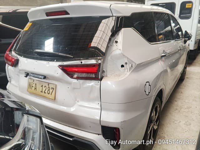 Car gallery image