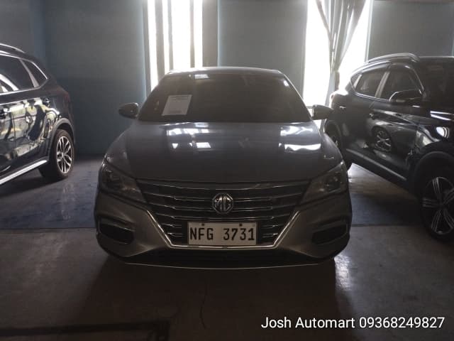 Car gallery image