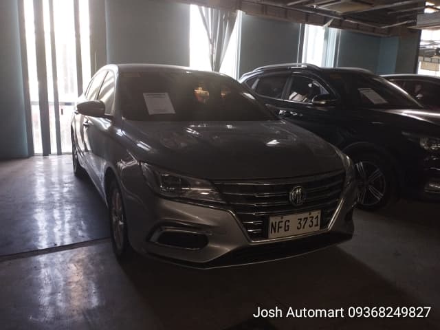 Car gallery image