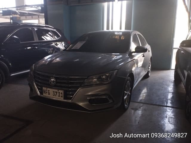 Car gallery image