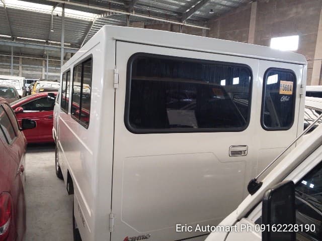 Car gallery image