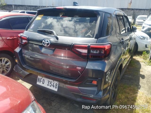 Car gallery image