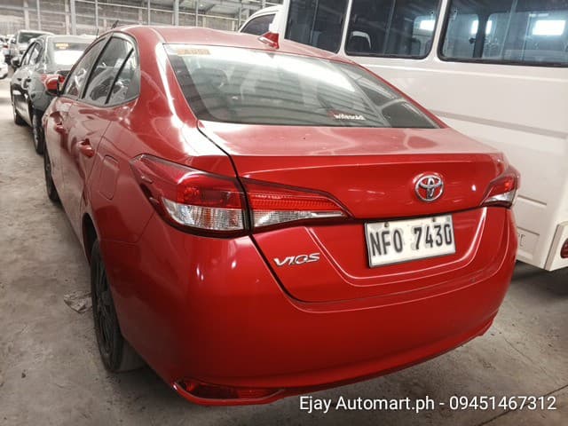 Car gallery image