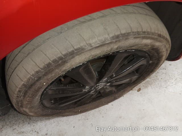 Car gallery image
