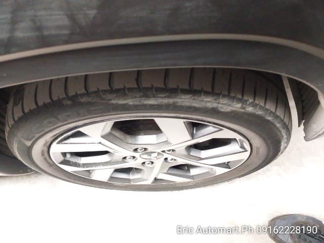 Car gallery image