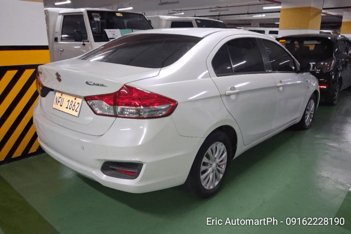Car gallery image