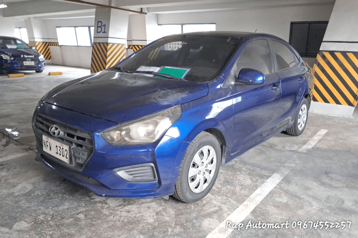 Car gallery image