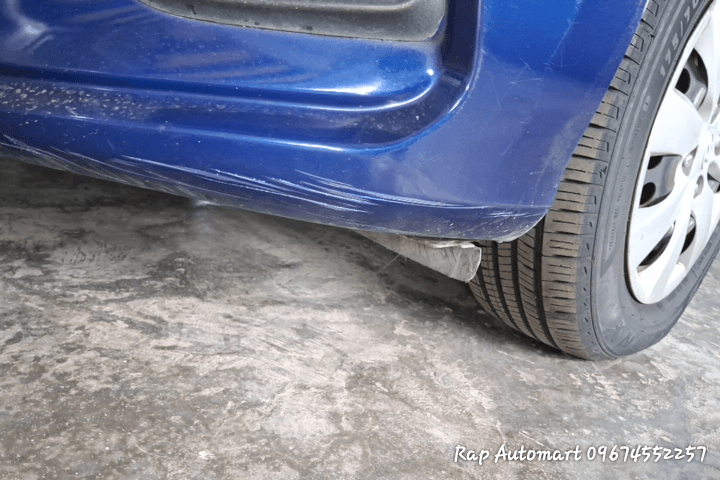 Car gallery image