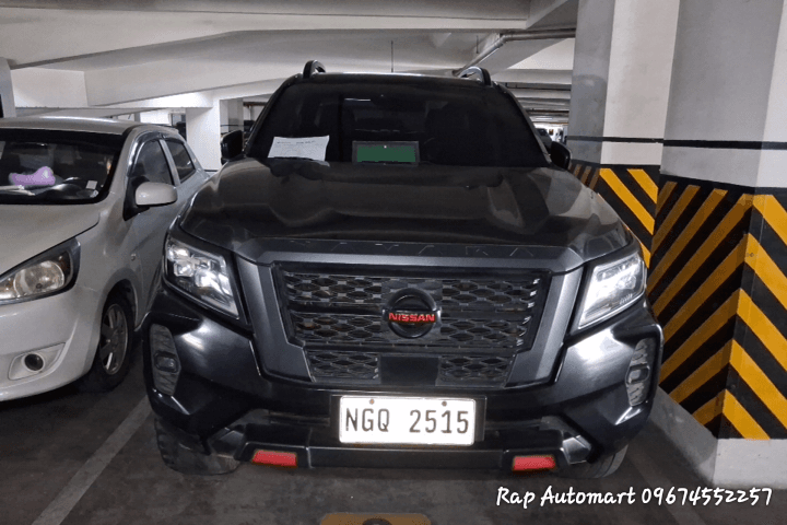 Car gallery image