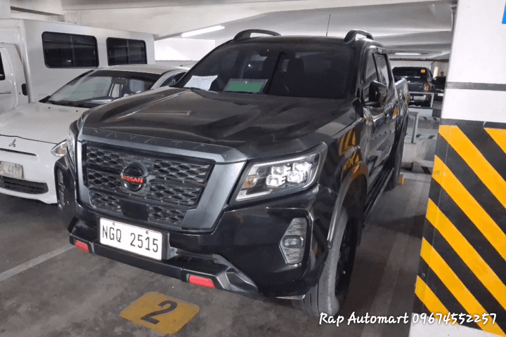 Car gallery image