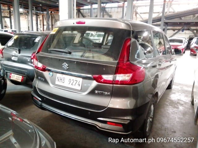 Car gallery image