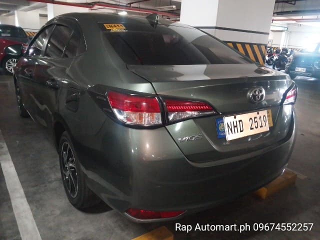 Car gallery image
