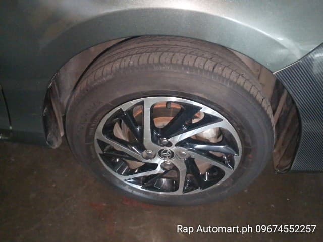Car gallery image