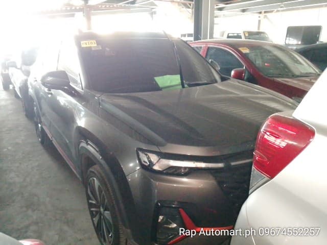 Car gallery image