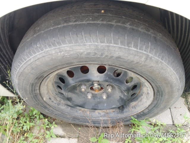 Car gallery image