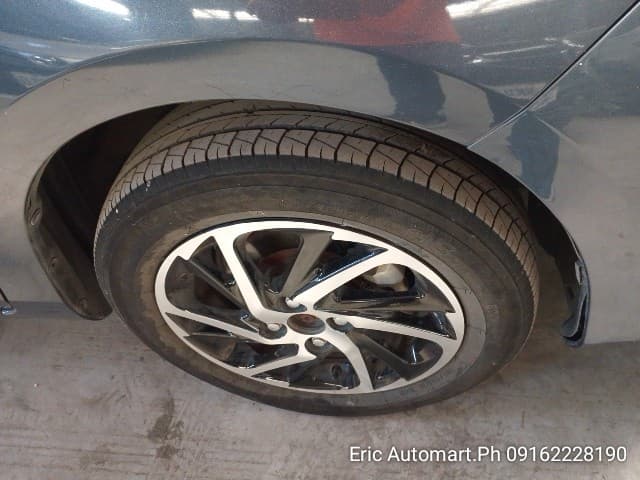Car gallery image