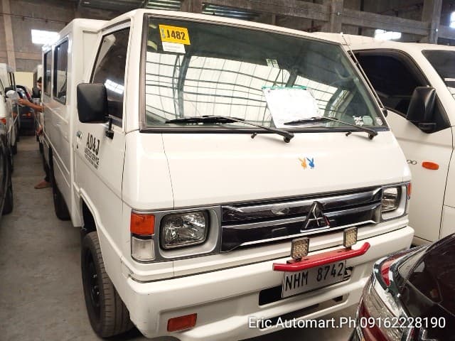 Car gallery image