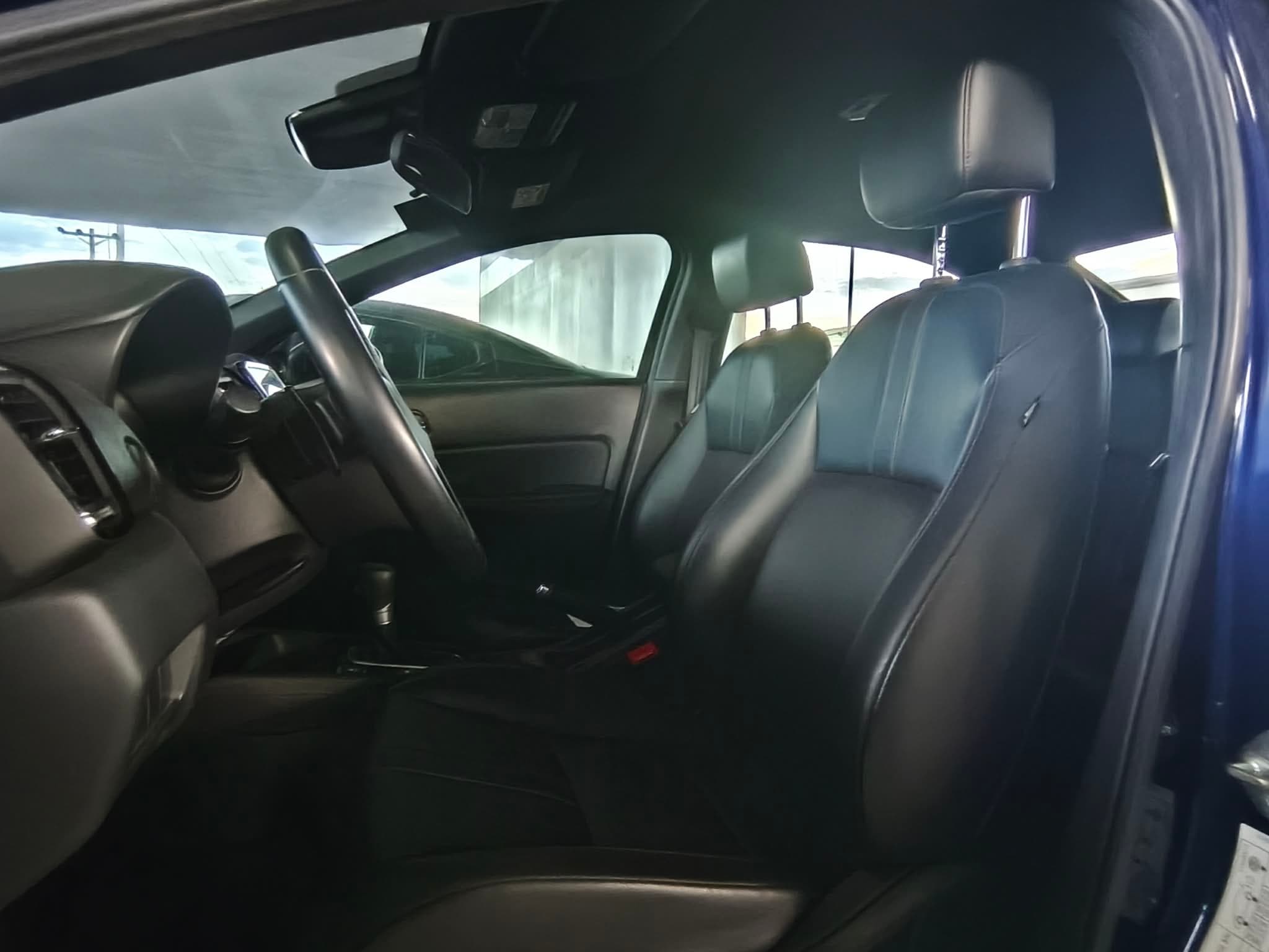 Car gallery image