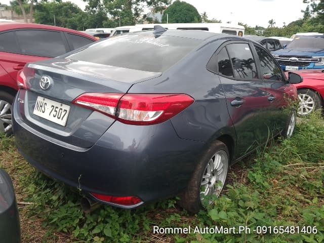 Car gallery image