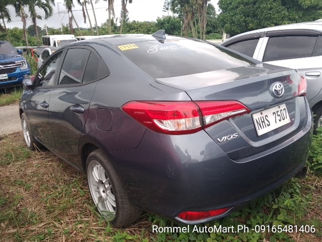 Car gallery image