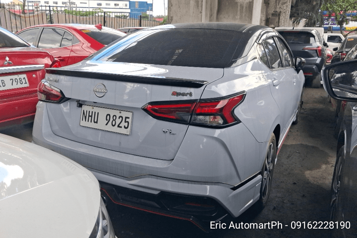 Car gallery image