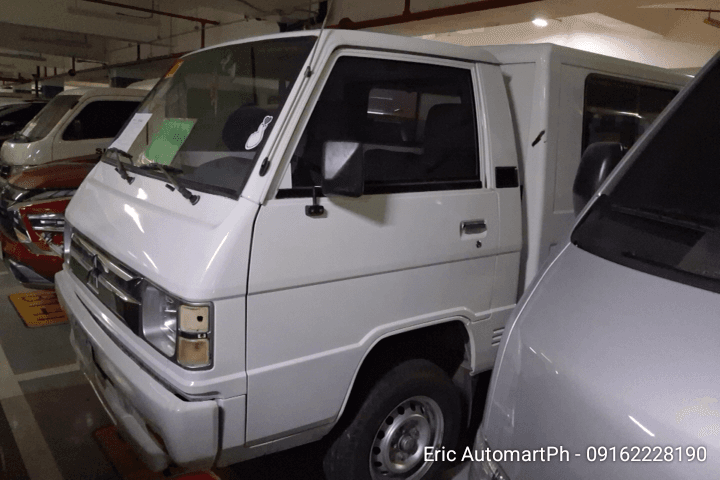 Car gallery image