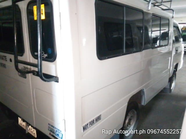 Car gallery image