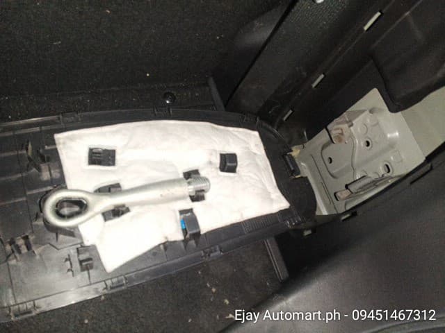 Car gallery image