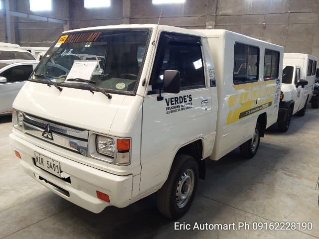 Car gallery image
